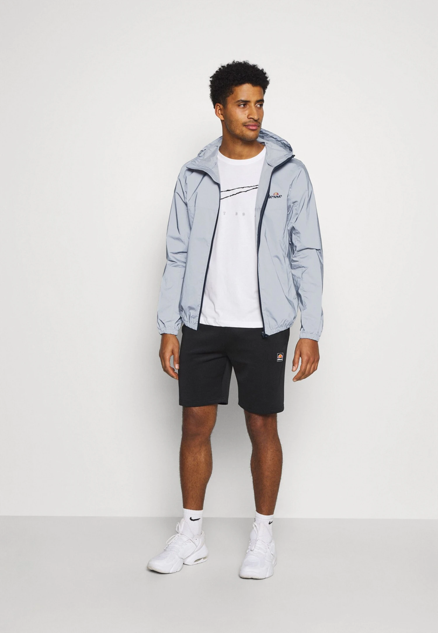 Cesanet JacketGiacca A VentoSilver Uomo Giacche EL942F01B-D11 Ellesse Cesanet JacketGiacca A VentoSilver Uomo Giacche EL942F01B-D11 -Ellesse acbc694254104bab96b7e3f4aaca56fe scaled