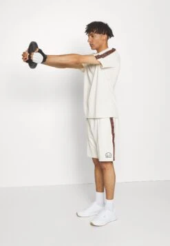 Ellesse Endrizi ShortPantaloncini SportiviOff-White Uomo Bermuda EL942E04V-A11 -Ellesse af10a2fc27f94700b8cee98ec877cf2a
