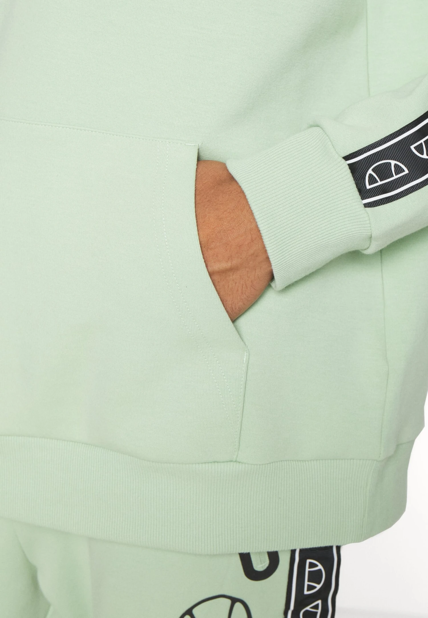 Alfonsa HoodyFelpa Con CappuccioGreen Uomo Maglieria e Felpe EL942G03A-M11 Ellesse Alfonsa HoodyFelpa Con CappuccioGreen Uomo Maglieria E Felpe EL942G03A-M11 -Ellesse b4fccf05637d4bb89a9ce5d5be6d7238 scaled