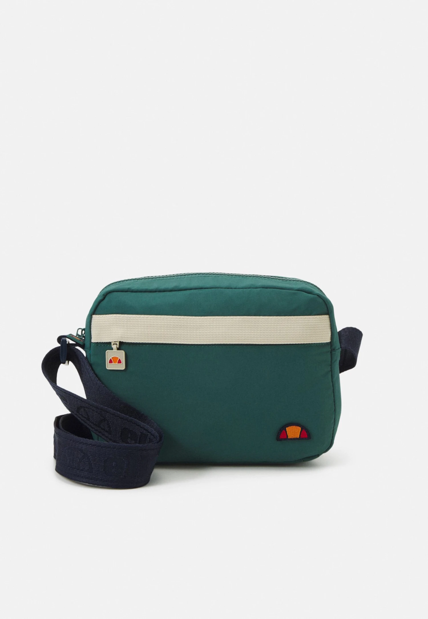 Melba Unisex - Borsa A Tracolla - Dark Green Ellesse Melba Unisex - Borsa A Tracolla - Dark Green -Ellesse b5630f08fd6546d1b0828769c23c9de5 scaled