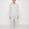 Ellesse BeviloPigiamaGrey Marl Uomo Per La Notte EL982M00I-C11 2 Ellesse BeviloPigiamaGrey Marl Uomo Per La Notte EL982M00I-C11 -Ellesse b6c7cf138a5841258cf94065f58a58eb