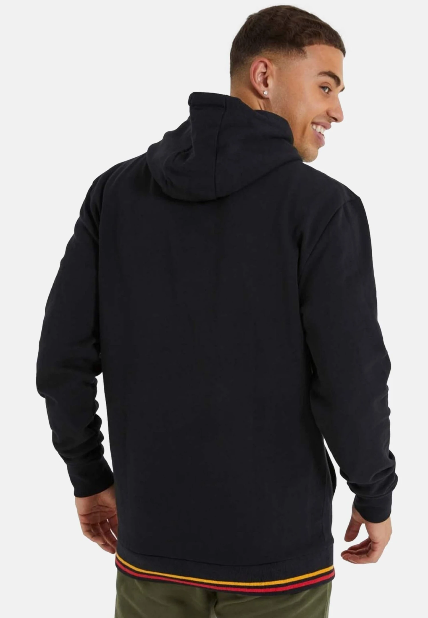 Felpa Con CappuccioBlack Uomo Maglieria e Felpe EL922S0BF-Q11 Ellesse Felpa Con CappuccioBlack Uomo Maglieria E Felpe EL922S0BF-Q11 -Ellesse bcfdd3e2e41f46abb3bbed25d86ba7c5 scaled