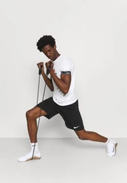 Ellesse Alente TeeT-Shirt Con StampaWhite Uomo T-shirt E Polo EL942D028-A11 -Ellesse be85f97892a74cb5bd7274e0dc8914d0