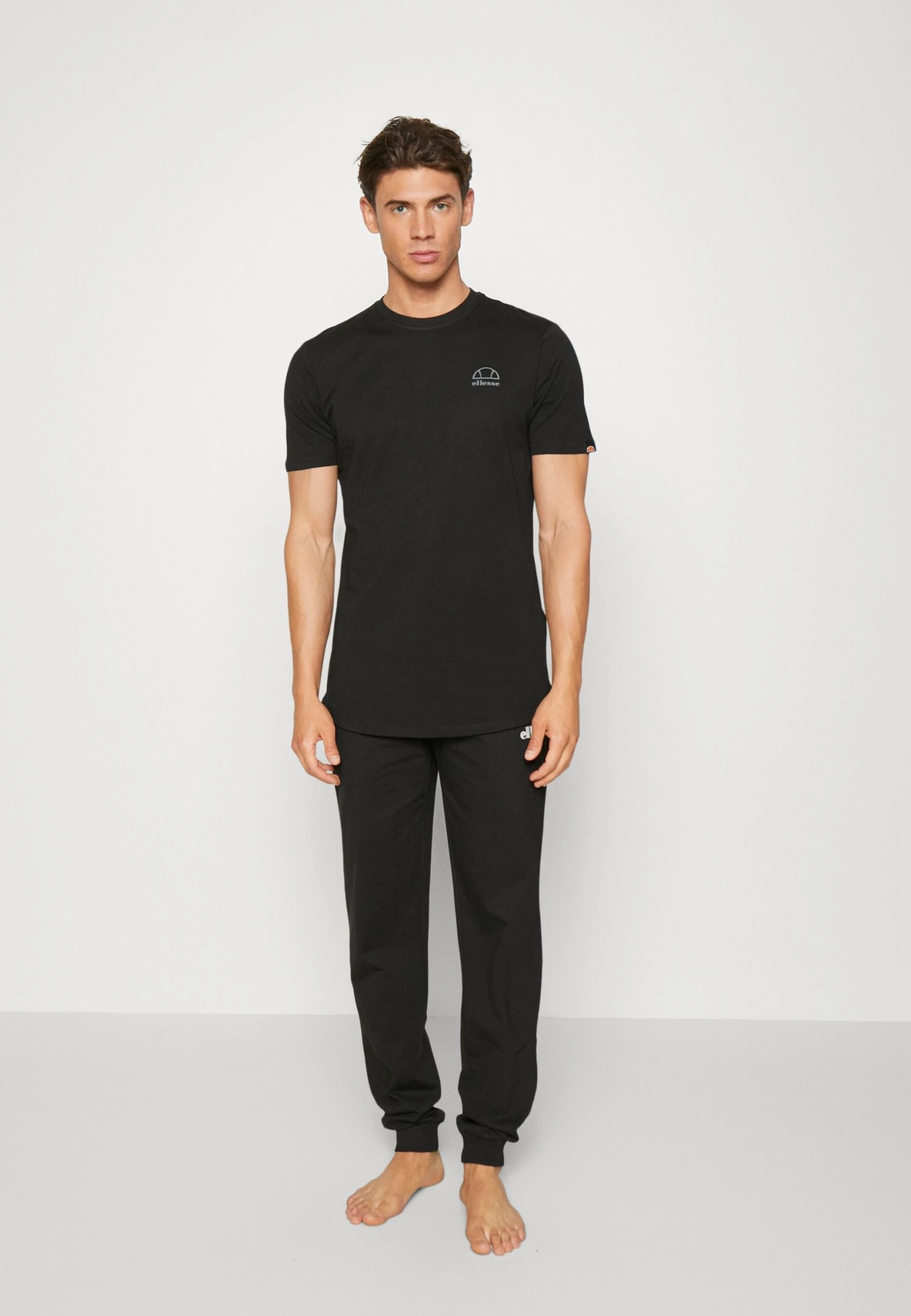 Vezuvi 3 PackT-Shirt BasicKhaki/Black/Orange Uomo T-shirt e polo EL982Q006-N11 Ellesse Vezuvi 3 PackT-Shirt BasicKhaki/Black/Orange Uomo T-shirt E Polo EL982Q006-N11 -Ellesse bf48e8ccb25d42d8a8b415368671d566 scaled