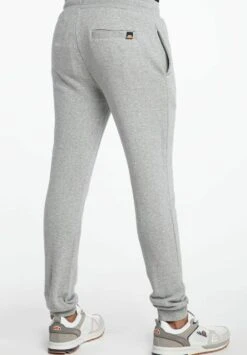 Ellesse Granite Pantaloni SportiviGrey Uomo Pantaloni Sportivi E Joggers EL922E048-C11 4 Ellesse Granite Pantaloni SportiviGrey Uomo Pantaloni Sportivi E Joggers EL922E048-C11 -Ellesse c3de817c493a49d39818550d354e971b