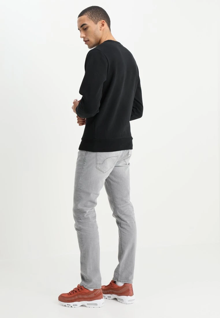 DiveriaFelpaAnthrazit Uomo Maglieria e Felpe EL922S00T-Q12 Ellesse DiveriaFelpaAnthrazit Uomo Maglieria E Felpe EL922S00T-Q12 -Ellesse c9cb76a5e21d46a0a40133d81841cc96