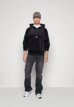 Ellesse Hercule HoodyFelpa Con CappuccioBlack Uomo Abbigliamento EL922S0CP-Q11 -Ellesse e7ab356cf2f24d46bd868e78b803985c