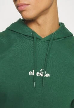 Ellesse Pershuta HoodyFelpa Con CappuccioDark Green Uomo Maglieria E Felpe EL922S0CN-M11 9 Ellesse Pershuta HoodyFelpa Con CappuccioDark Green Uomo Maglieria E Felpe EL922S0CN-M11 -Ellesse e8a6e4ccad7946548c7cff7cdd88e76b