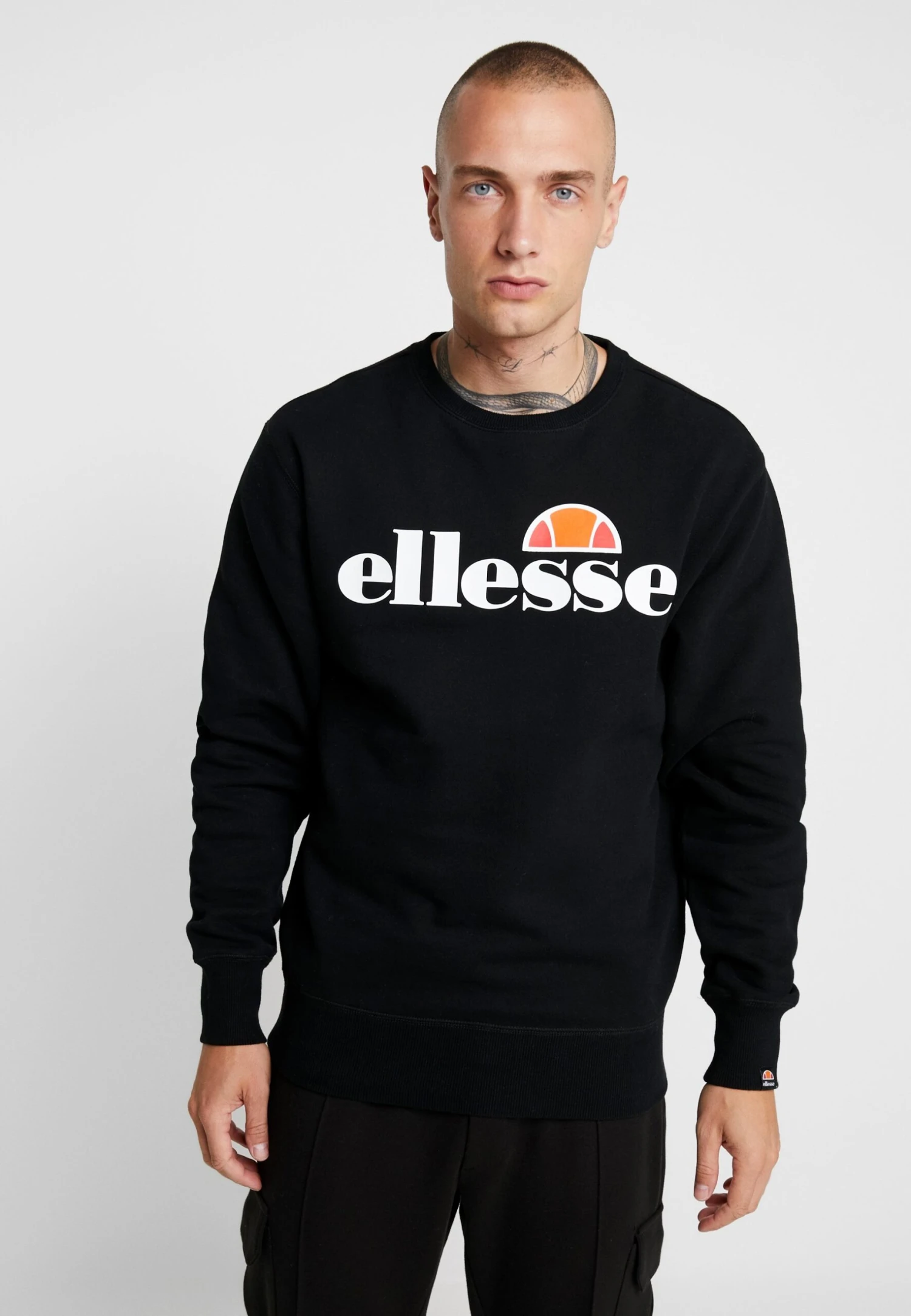 FelpaBlack Uomo Maglieria e Felpe EL922S01W-Q11 Ellesse FelpaBlack Uomo Maglieria E Felpe EL922S01W-Q11 -Ellesse eed6f710aa6e47ee8a5d8ce4826e1a3e scaled