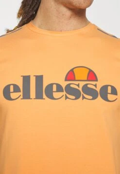 Ellesse Cella T-Shirt Con StampaOrange Uomo T-shirt E Polo EL942D026-H11 -Ellesse ef57a3790bf948dea0a921b70e0db873