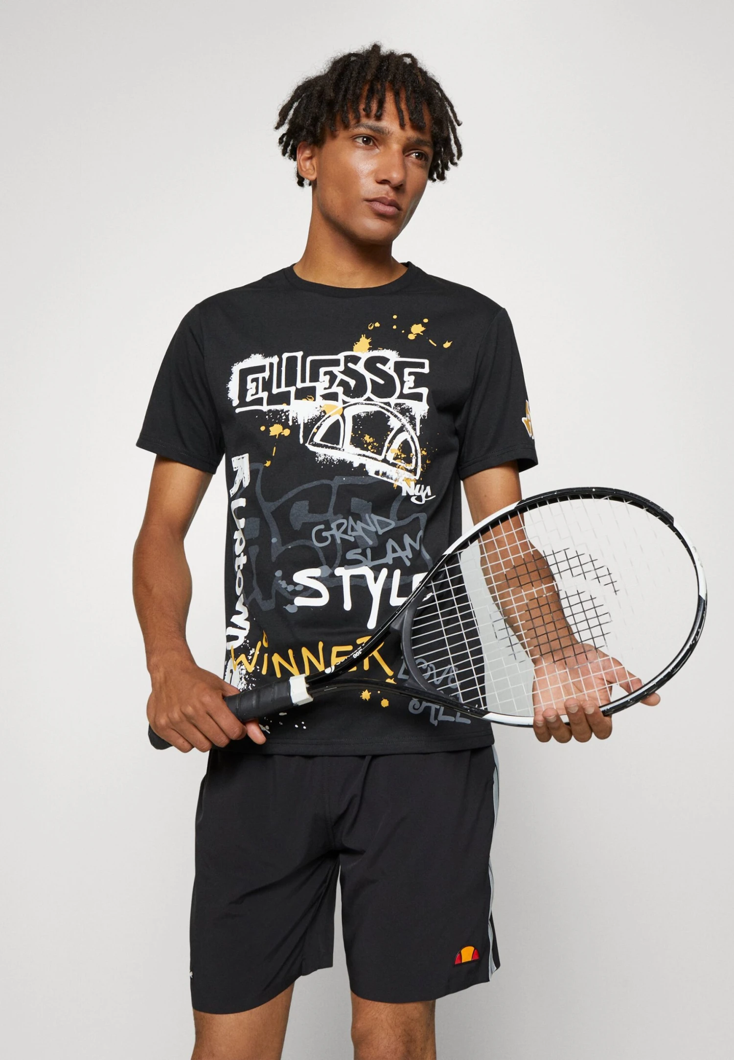 Fifth TeeT-Shirt Con StampaBlack Uomo T-shirt e polo EL942D04X-Q11 Ellesse Fifth TeeT-Shirt Con StampaBlack Uomo T-shirt E Polo EL942D04X-Q11 -Ellesse f390645a0a8442a4a96bcfbc24ee469a scaled