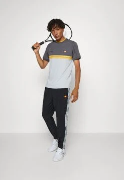 Ellesse Mets Track PantPantaloni SportiviBlack Uomo Abbigliamento EL942E04G-Q11 -Ellesse f76e08233d5f4066a193f7a4d8eedb86