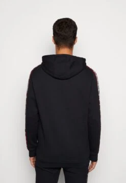 Ellesse Stefan Oh HoodyFelpaBlack Uomo Maglieria E Felpe EL922S08U-Q11 4 Ellesse Stefan Oh HoodyFelpaBlack Uomo Maglieria E Felpe EL922S08U-Q11 -Ellesse f9c8bbf9e0b24ad3bebb451416ca7e97