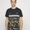 Ellesse Vernon TeeT-Shirt Con StampaBlack Uomo Abbigliamento EL942D04W-Q11